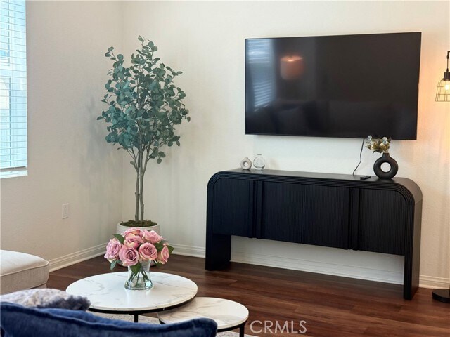 Foto del edificio - 8543 Midway Ln