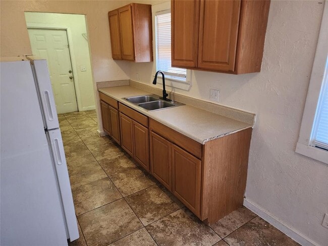 Foto del edificio - 616 NW 36th St