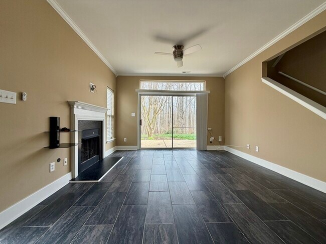 Building Photo - 8803 Cinnabay Dr