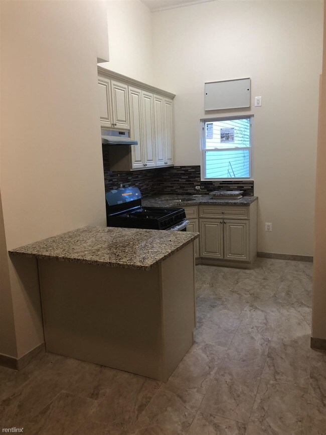 Building Photo - 1 br, 1 bath  - 6903 Myrtle Ave