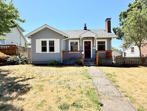 Building Photo - 209 W 35th St