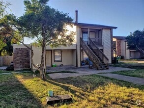 Building Photo - 1605 Drive A