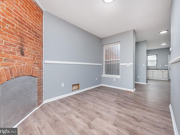 Building Photo - 1314 N Mount St