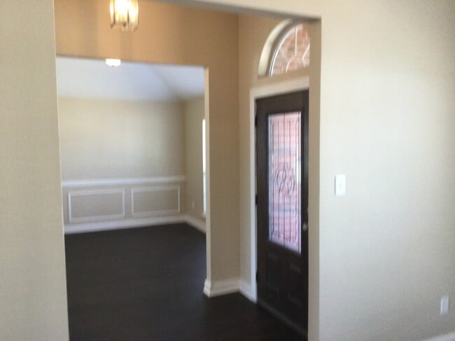 Building Photo - 1201 Hampton Bay Dr