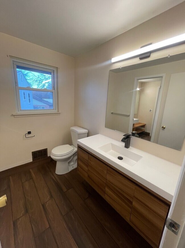 Foto del edificio - 42195 Park Ridge Rd