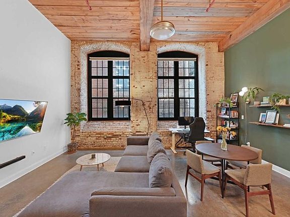 Photo - 170 Boulevard SE Apartment