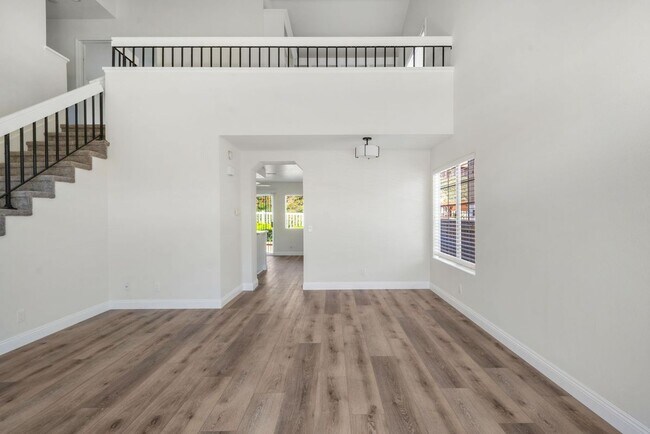 Foto del edificio - 24351 Kings View