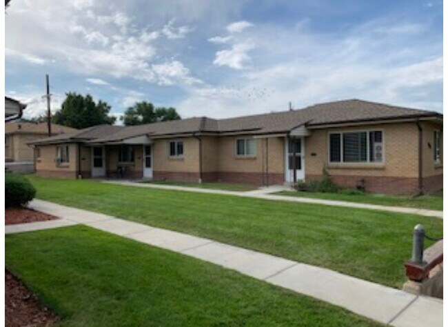 Center unit is available - 4603 Otis St