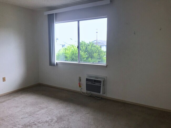 Foto del edificio - Kumelewai Gardens 1 Bedroom, 1 Bath, 1 Par...