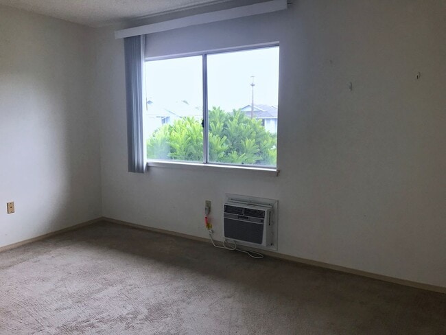 Building Photo - Kumelewai Gardens 1 Bedroom, 1 Bath, 1 Par...