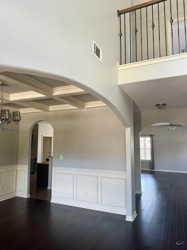 Building Photo - 121 Hawks Tail Dr