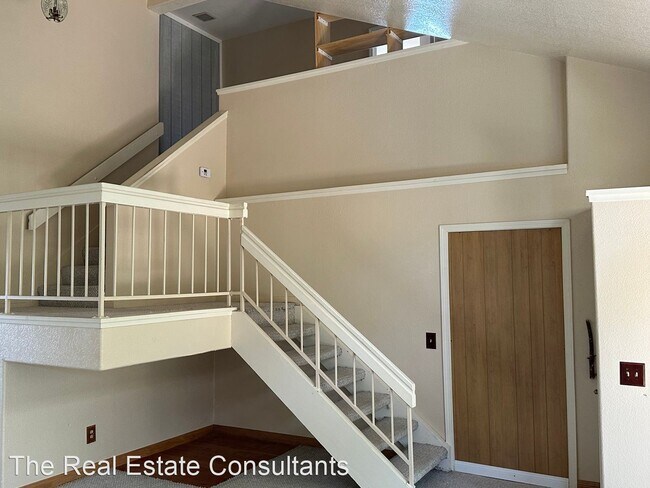 Building Photo - 2 br, 1 bath House - 4378 Tuolumne Place