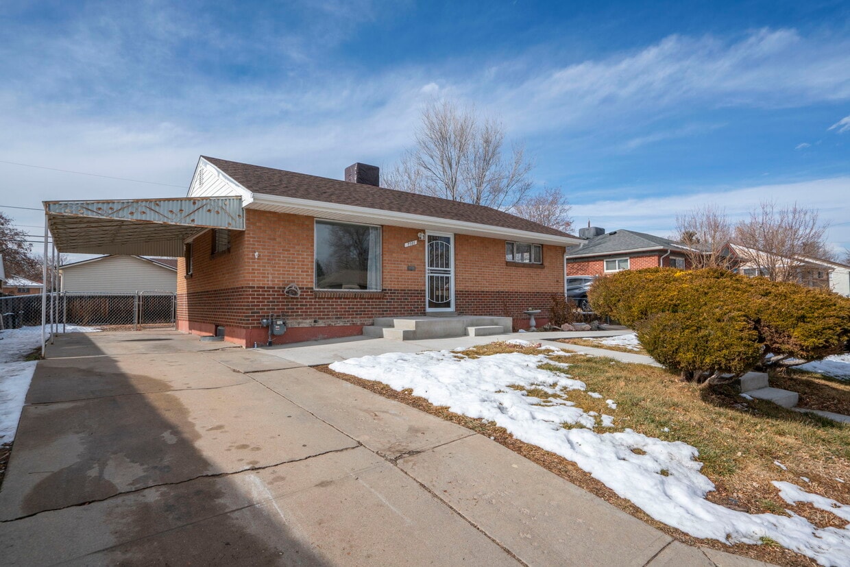 7121 Larsh Dr, Denver, CO 80221 House Rental in Denver, CO