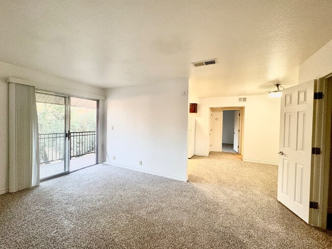 Building Photo - Las Vegas Guard-Gated Condo for Rent | Bella Vita Community | 1 Bedroom Upstairs Unit