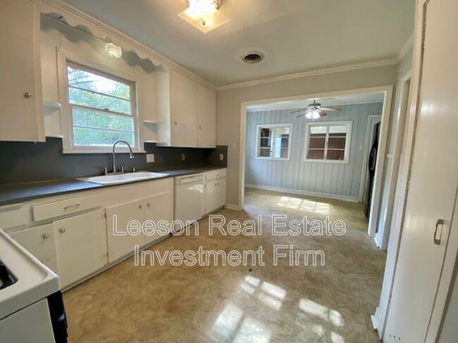 Foto del edificio - 1819 Shady Ln