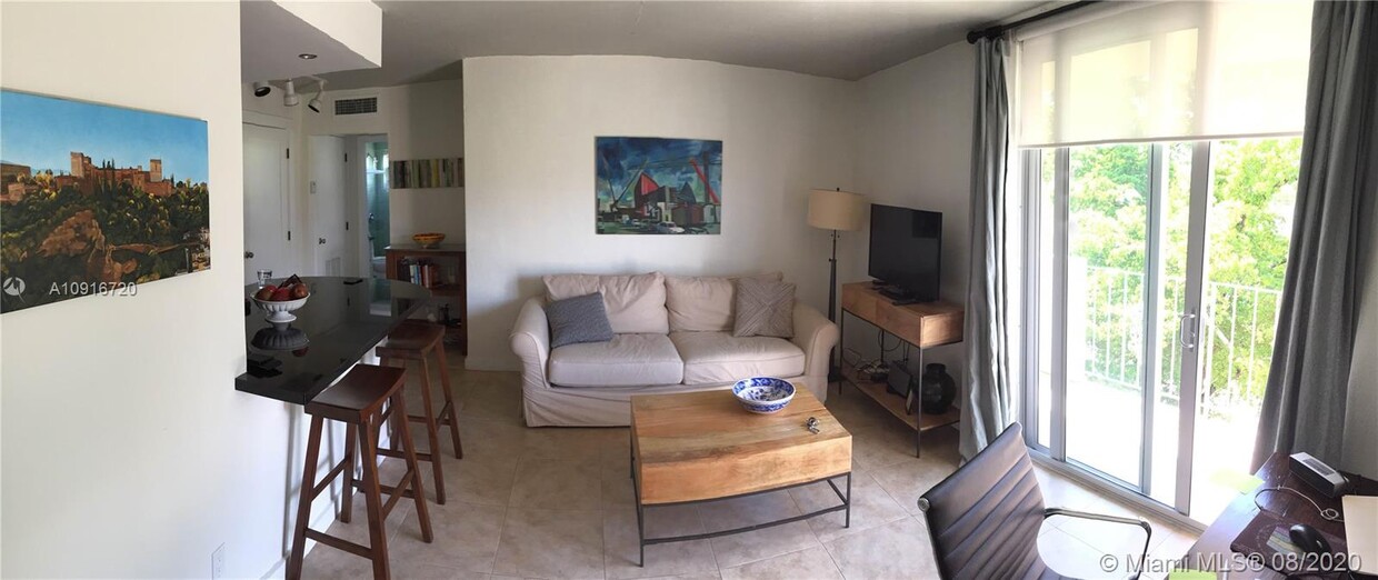 Foto principal - 915 Jefferson Ave