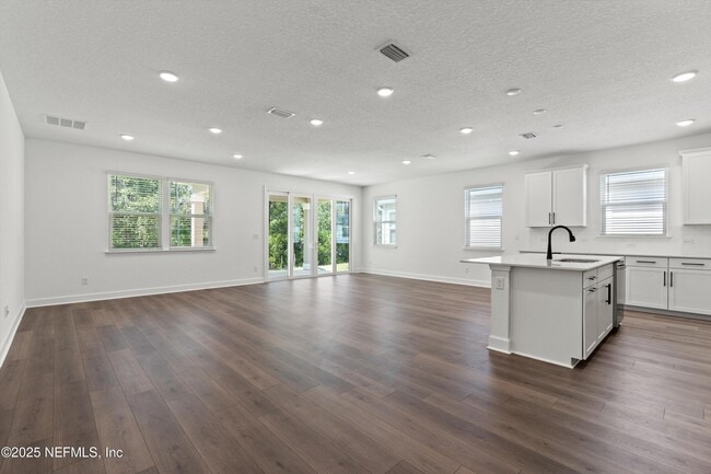 Foto del edificio - 968 Lightsey Xing Ln