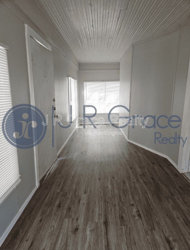 Foto del edificio - 410 W Trinity St