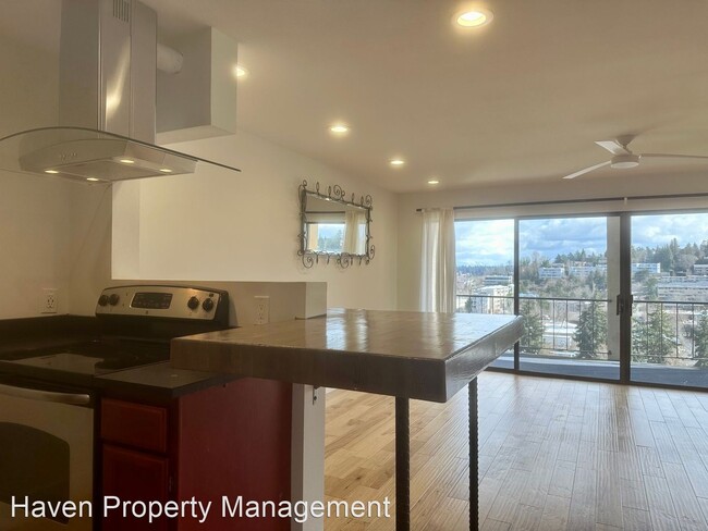 Building Photo - 1 br, 1 bath House - 2929 76th Ave SE #407