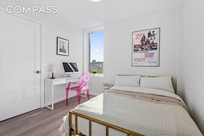 Photo - 1 Lenox Rd House