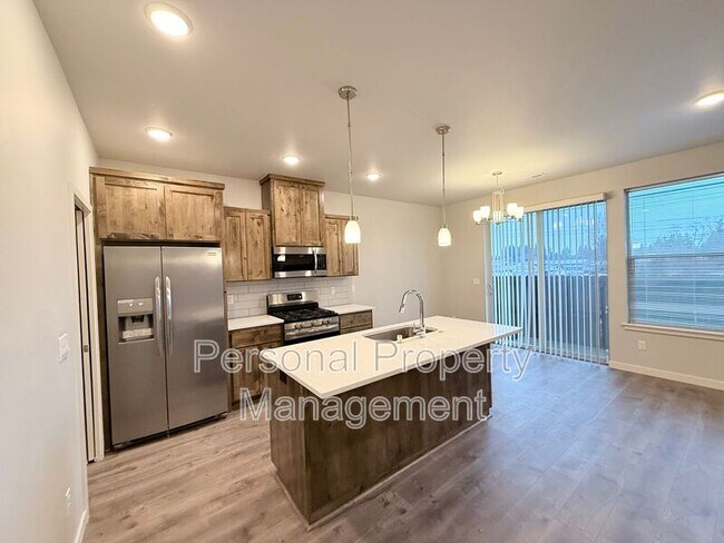 Building Photo - 3512 NE 61st Way