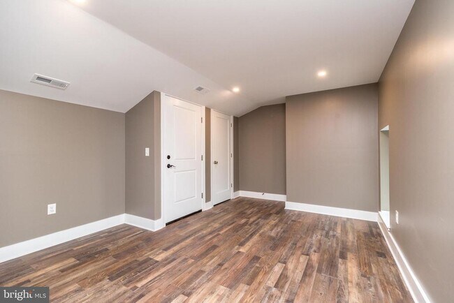 Foto del edificio - 4844 Old Easton Rd