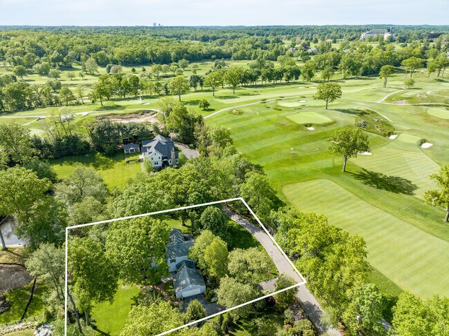 Building Photo - 11 Sunset Ln