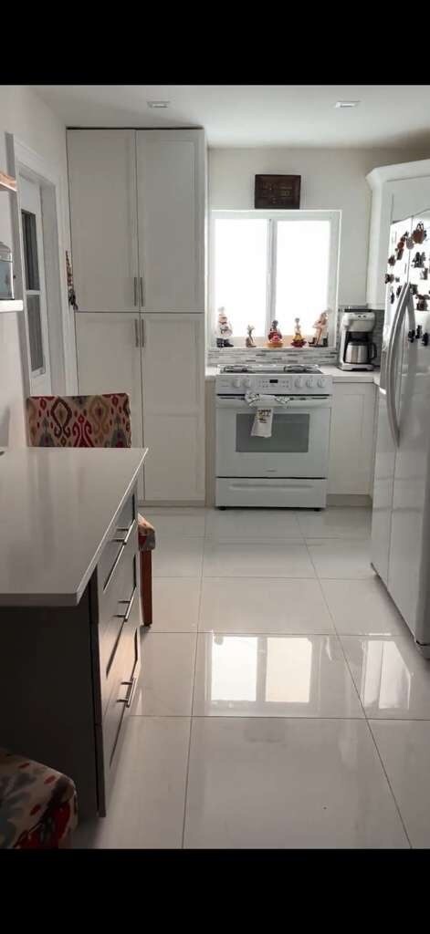 Foto del edificio - 2383 SW 13th Ter