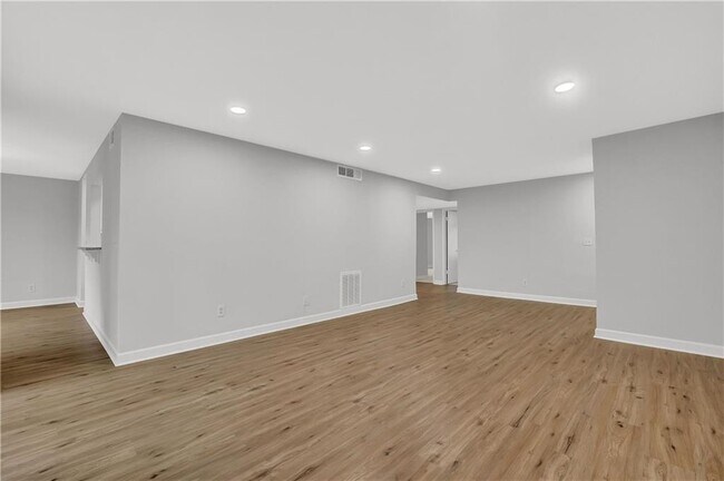 Foto del edificio - 58 Fair Haven Way