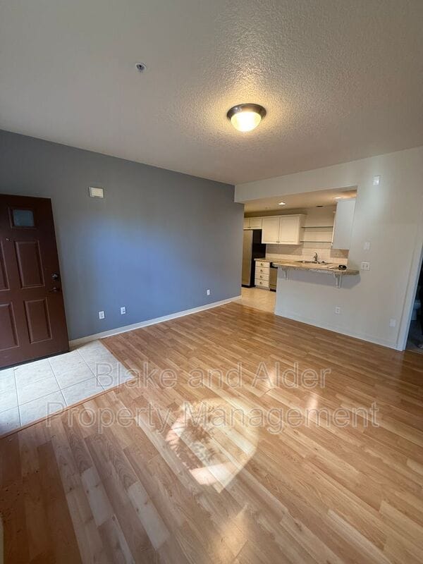 Building Photo - 8758 NE Delamere Way