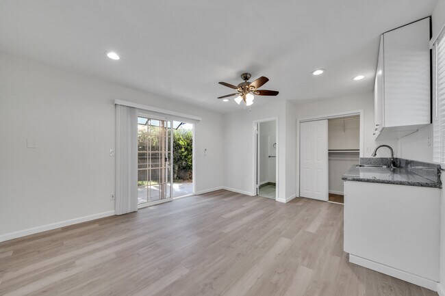 Foto del edificio - 3142 Los Olivos Ln