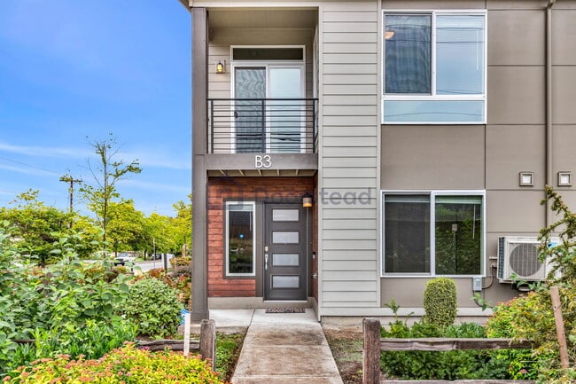 Building Photo - 13411 Ash Way