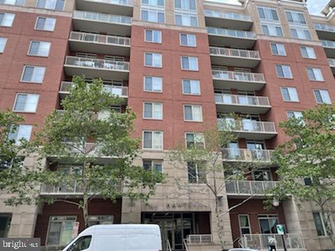 Primary Photo - 820 N Pollard St