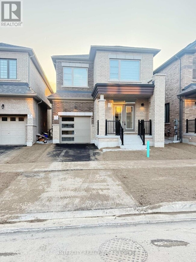 Building Photo - 429 Kennedy Cir W