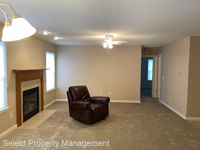 Building Photo - 3 br, 2 bath House - 333 Treeline Cove