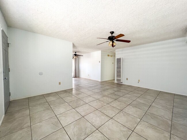 Foto del edificio - 3 Bedroom Home in 29 Palms