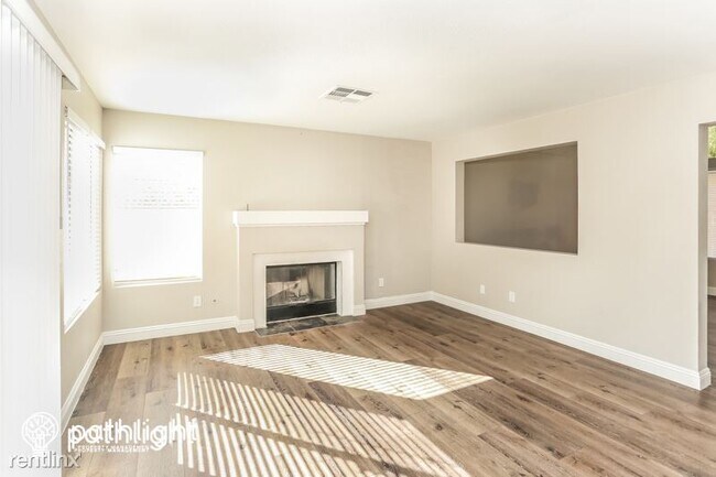 Building Photo - 3 br, 2 bath House - 1752 Bent Arrow Drive...