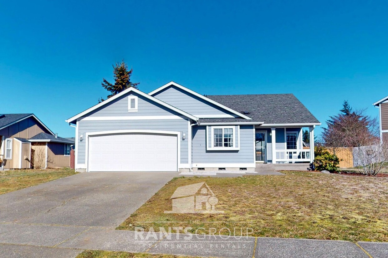 Foto principal - Easy commute to JBLM! Close to Shopping & ...