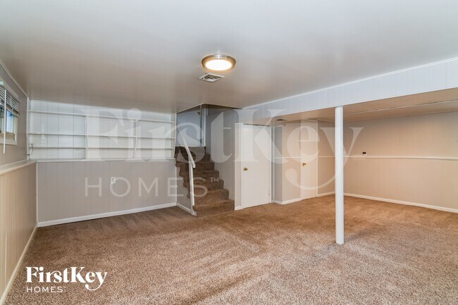 Foto del edificio - 307 NE Arlington Cir