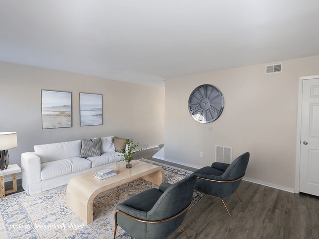Welcome to Southgate Apartments - Southgate