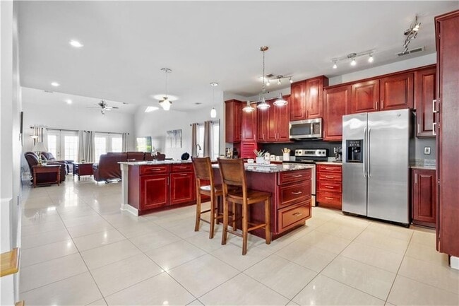 Building Photo - 1057 Marina Dr