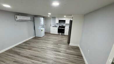 Building Photo - 1322 Avenue L