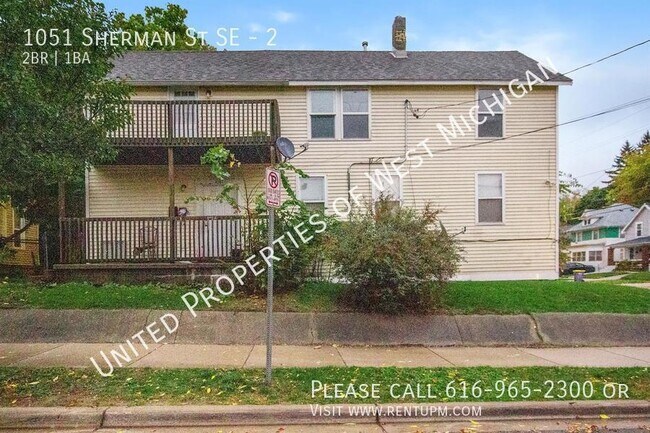 Building Photo - Available Now | 2 Bed, 1 Bath Upper Apartm...