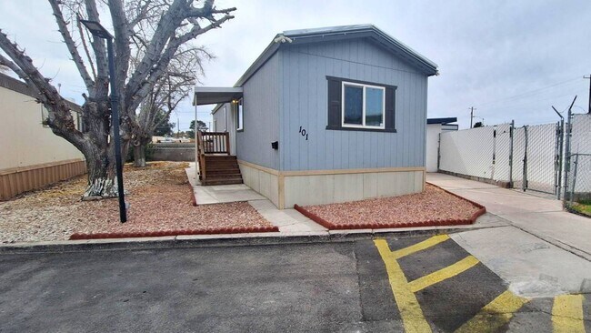 Foto del edificio - 1190 S Mojave Rd