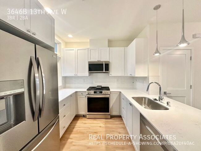 Foto del edificio - 3646 13th Ave W