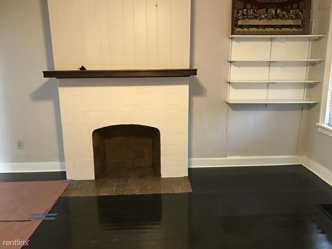 Building Photo - 3 br, 1 bath Townhome - 1028 Wallace Ave
