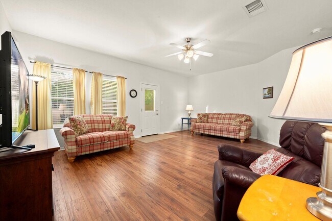 Foto del edificio - 19510 Majestic Landing Ln