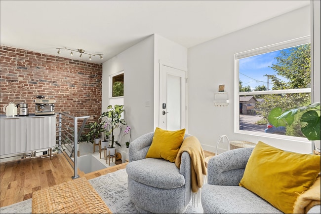 living room - 1217 E 26th Ave