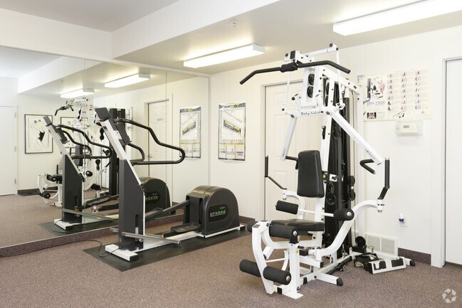 Gimnasio - Churchill Place Apartments