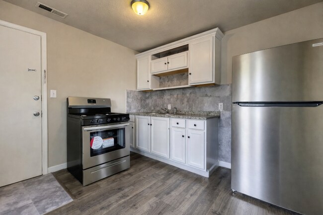 Foto del edificio - 2015 W 19th St